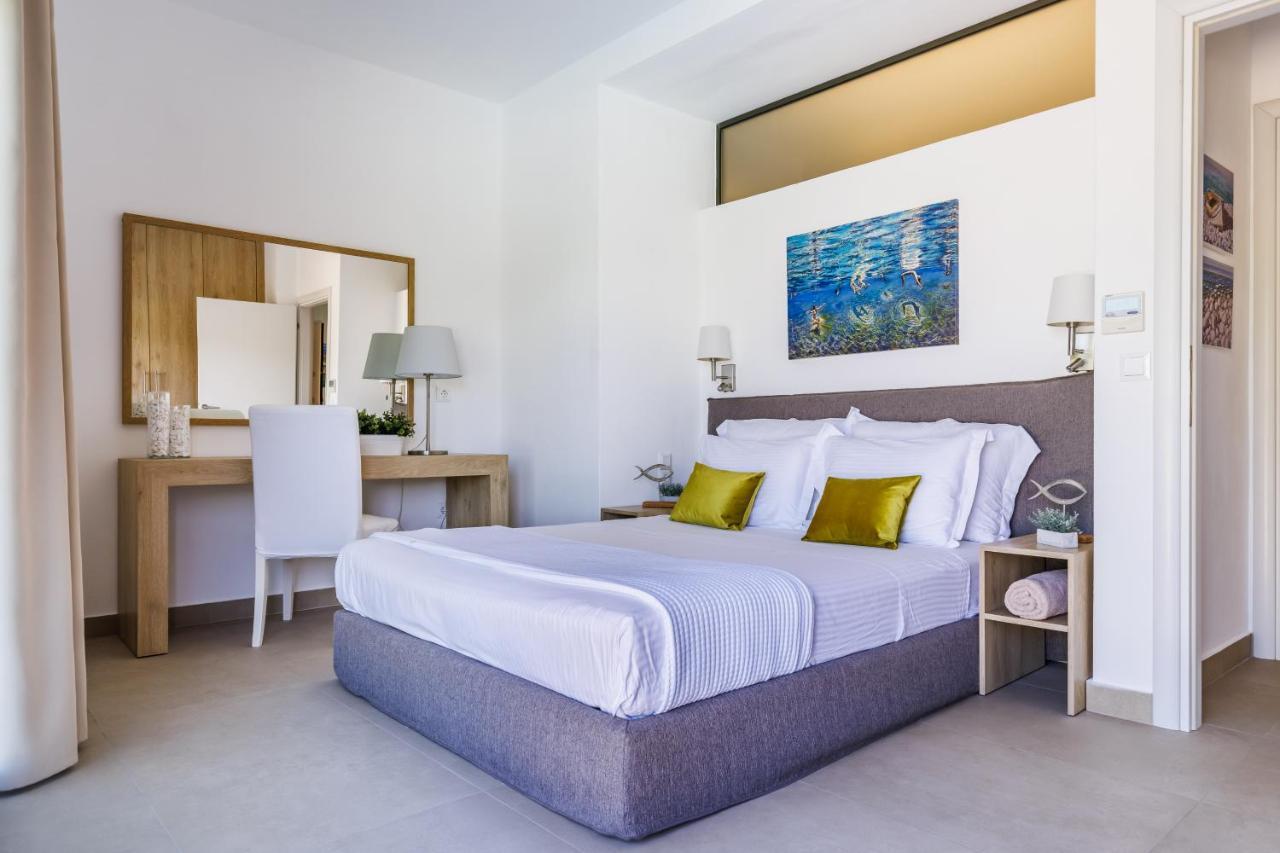 Villa Politimi Luxury Retreat สโกเปลอสทาวน์ ภายนอก รูปภาพ