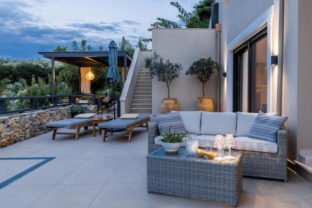 Villa Politimi Luxury Retreat สโกเปลอสทาวน์ ภายนอก รูปภาพ